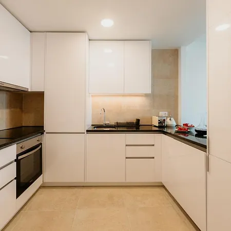 Mary Pink - No 2c - Elegant Two-bedroom * Лиссабон