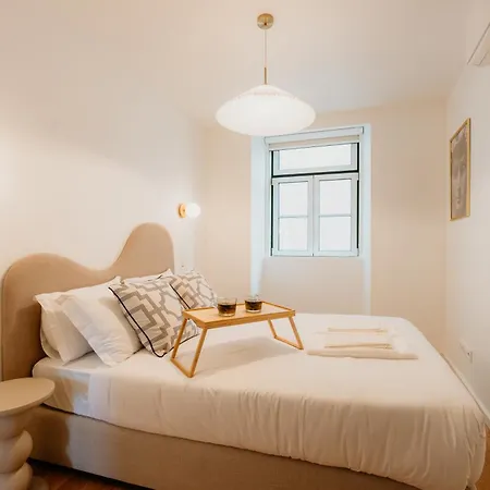 Mary Pink - No 2c - Elegant Two-bedroom