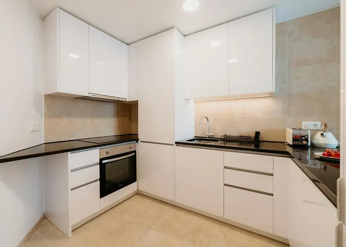 Mary Pink - No 2c - Elegant Two-bedroom Lisbon